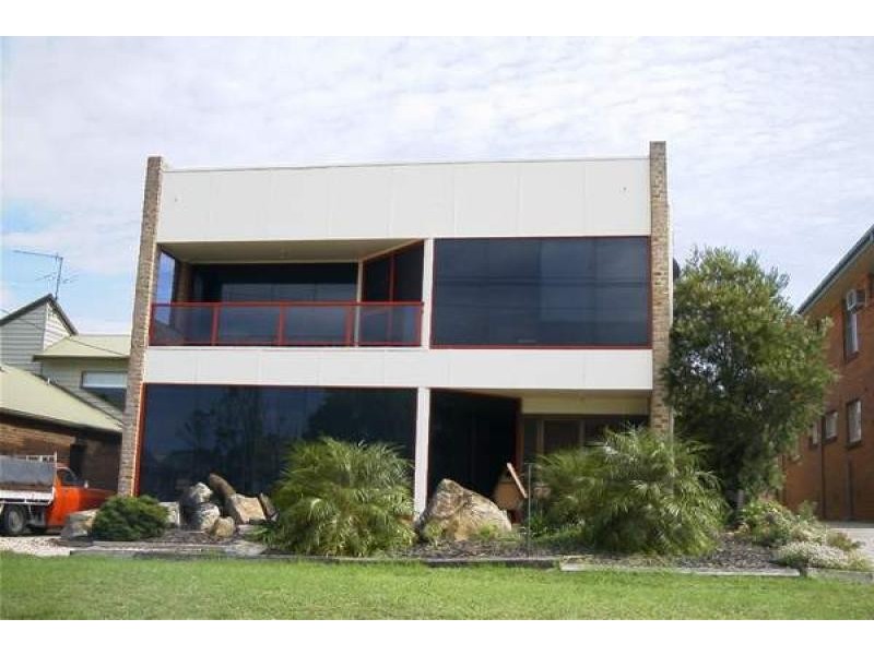 77 Ross STREET, Belmont NSW 2280