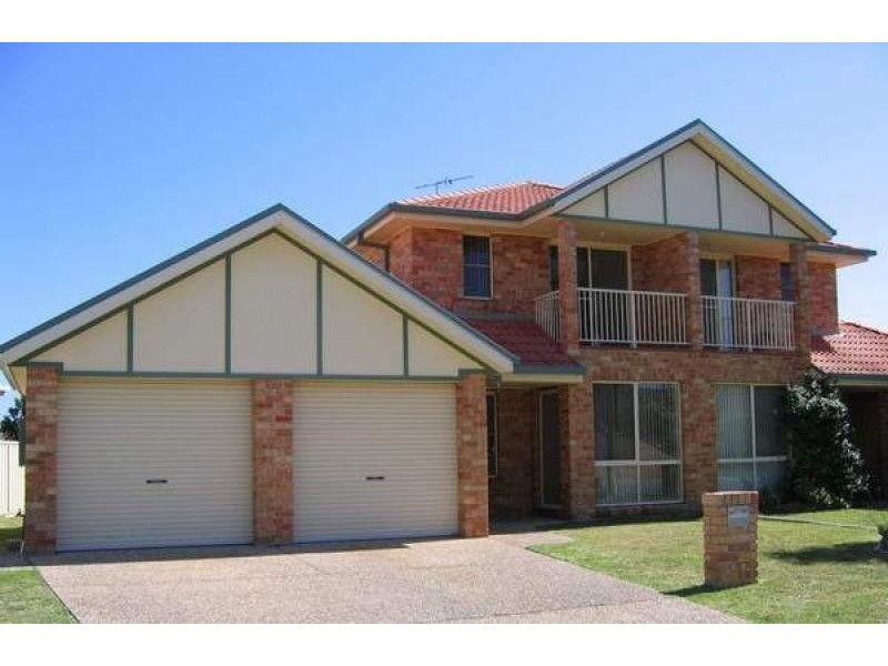 8a Ebbtide AVENUE, Caves Beach NSW 2281