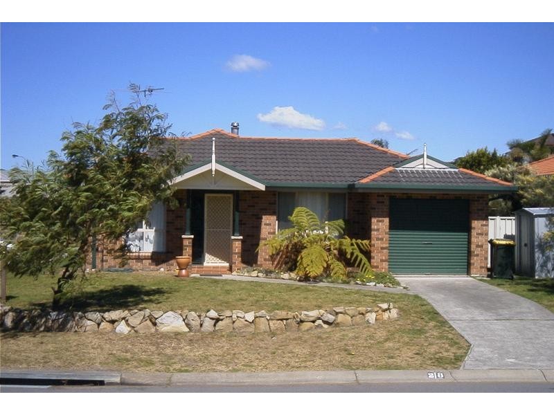 1/8 Seahorse CLOSE, Caves Beach NSW 2281