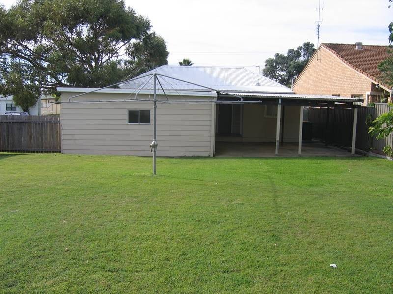 98 Caves Beach ROAD, Caves Beach NSW 2281