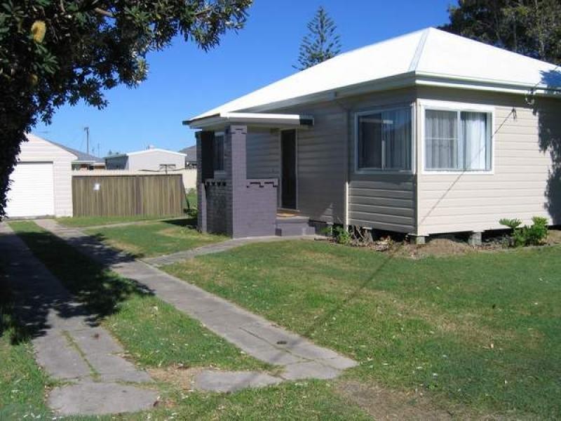 10 Tirril STREET, Blacksmiths NSW 2281