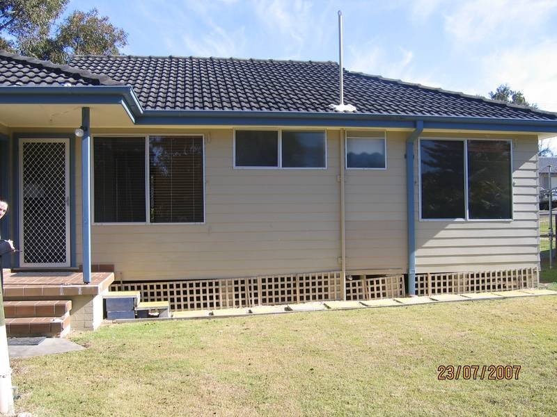 144 Macquarie GROVE, Caves Beach NSW 2281