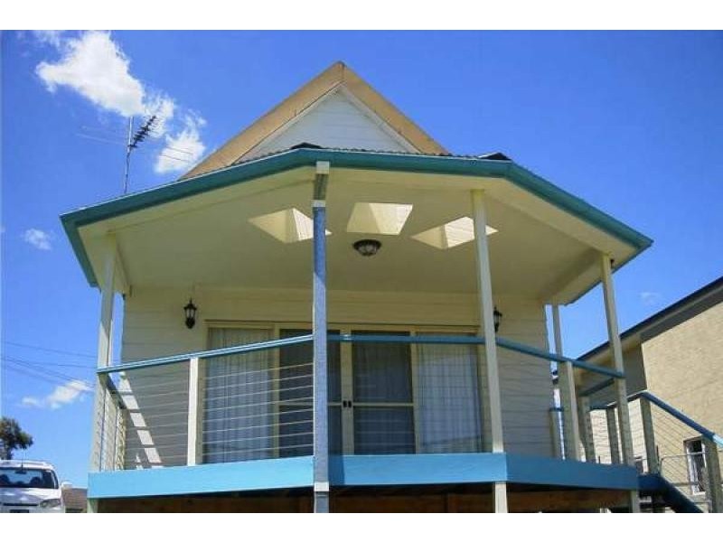 4 Central Avenue, Nords Wharf NSW 2281