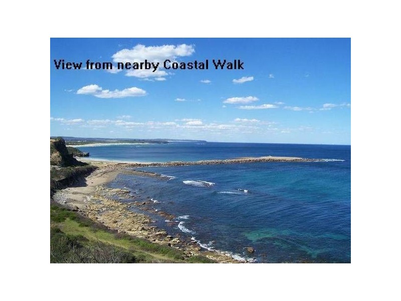 4 Spoonrocks Road, Caves Beach NSW 2281