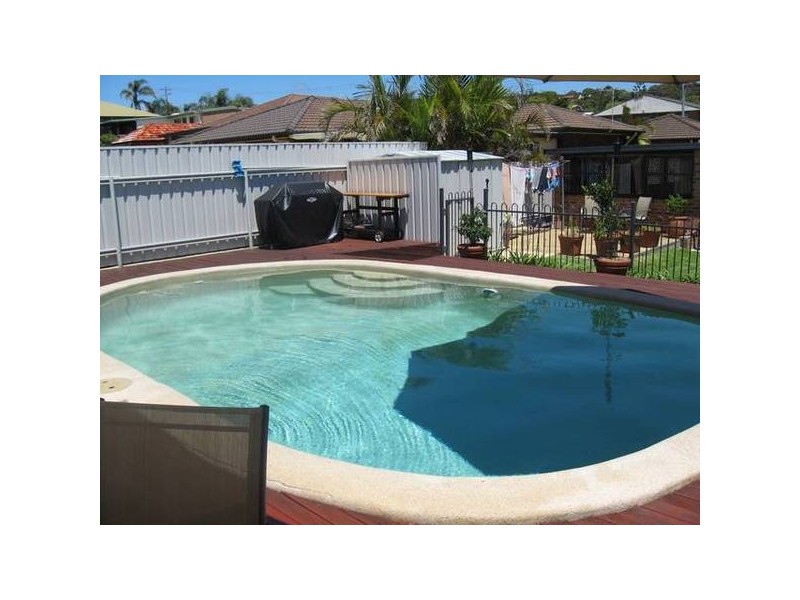 Caves Beach NSW 2281