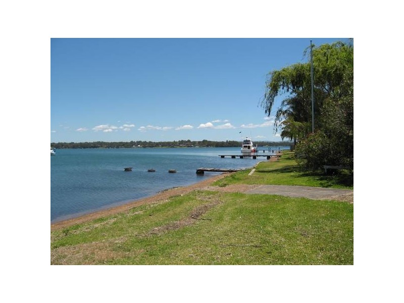 94 Marine Parade, Nords Wharf NSW 2281