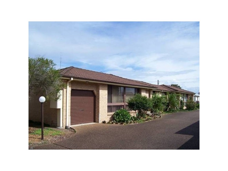 8/16 Lake Road, Swansea NSW 2281