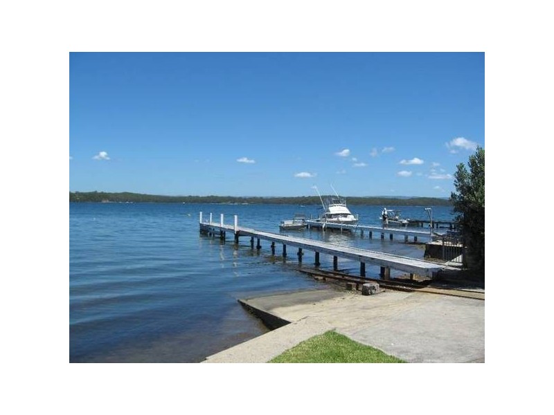 28 Marine Parade, Nords Wharf NSW 2281