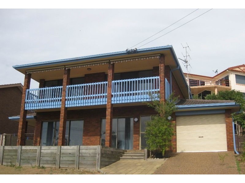19 Lambton Parade, Swansea Heads NSW 2281