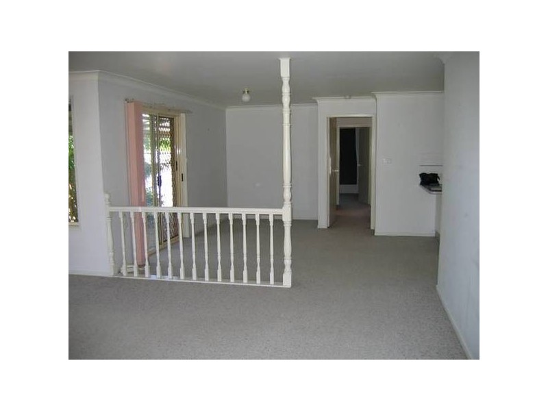 1/4 Oceanside Drive, Caves Beach NSW 2281