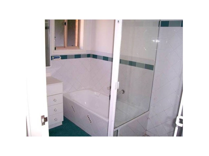 2/25 Haddon Crescent, Marks Point NSW 2280