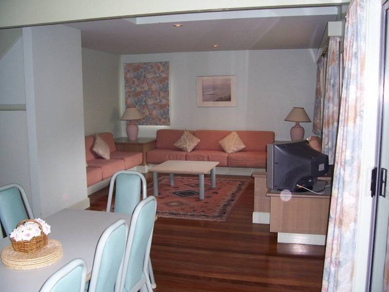 64 Kingfisher Circuit, Cams Wharf NSW 2281