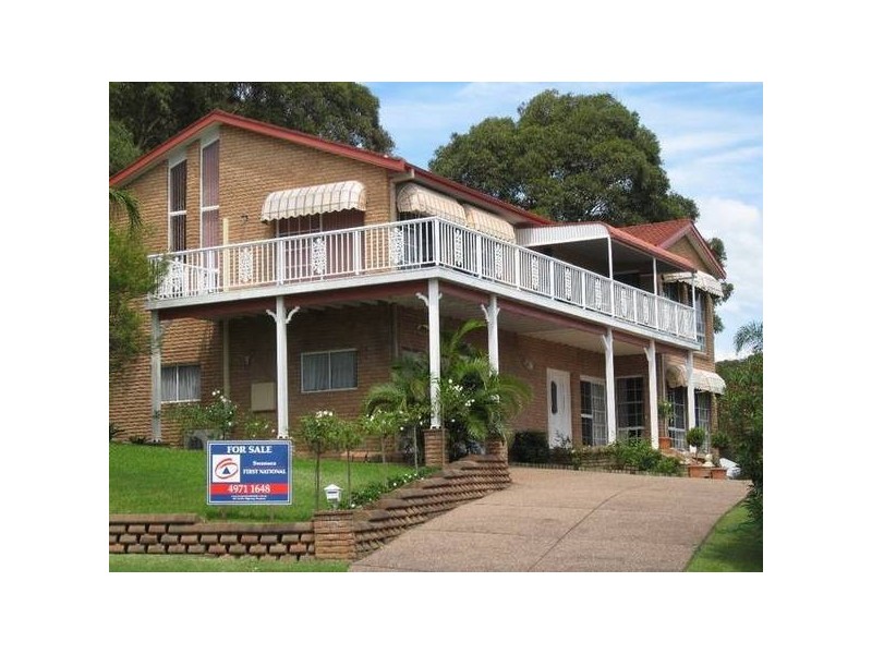 10 Silver Birch Close, Caves Beach NSW 2281