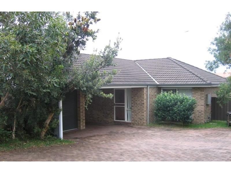 19 Seaspray Close, Caves Beach NSW 2281