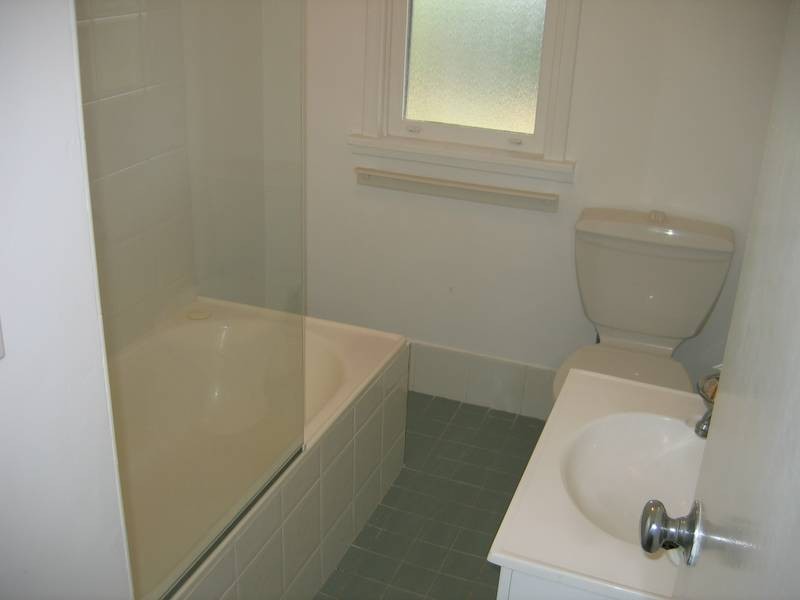 36 Caves Beach Road, Caves Beach NSW 2281