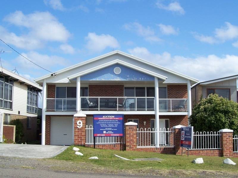 9 Pacific Drive, Swansea Heads NSW 2281