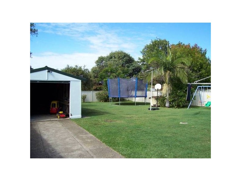 14 Pacific Street, Caves Beach NSW 2281