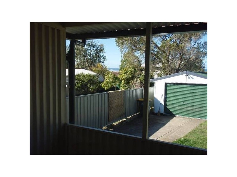14 Pacific Street, Caves Beach NSW 2281