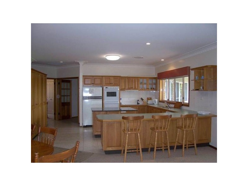 3 Silver Birch Close, Caves Beach NSW 2281