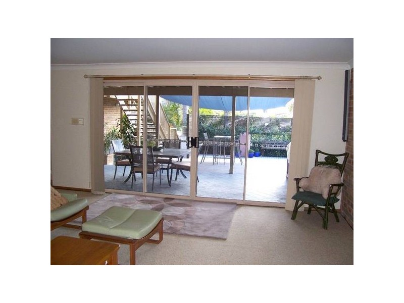 3 Silver Birch Close, Caves Beach NSW 2281