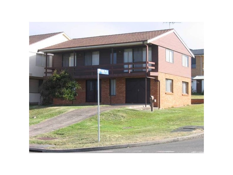 2/130 Caves Beach Road, Caves Beach NSW 2281