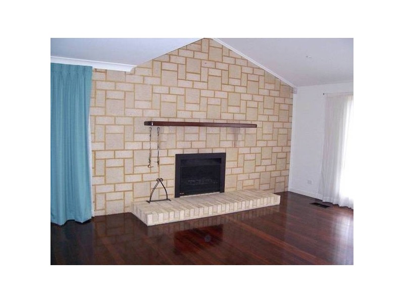 10 Forest Oak Place, Caves Beach NSW 2281