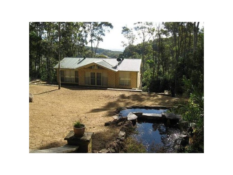 10 Forest Oak Place, Caves Beach NSW 2281