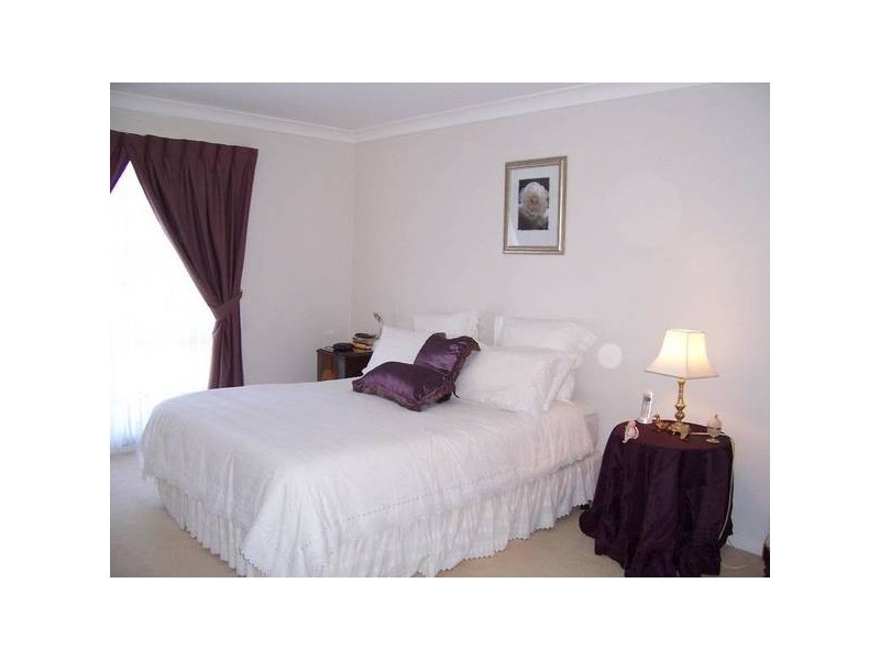 4 Caves Beach Road, Caves Beach NSW 2281