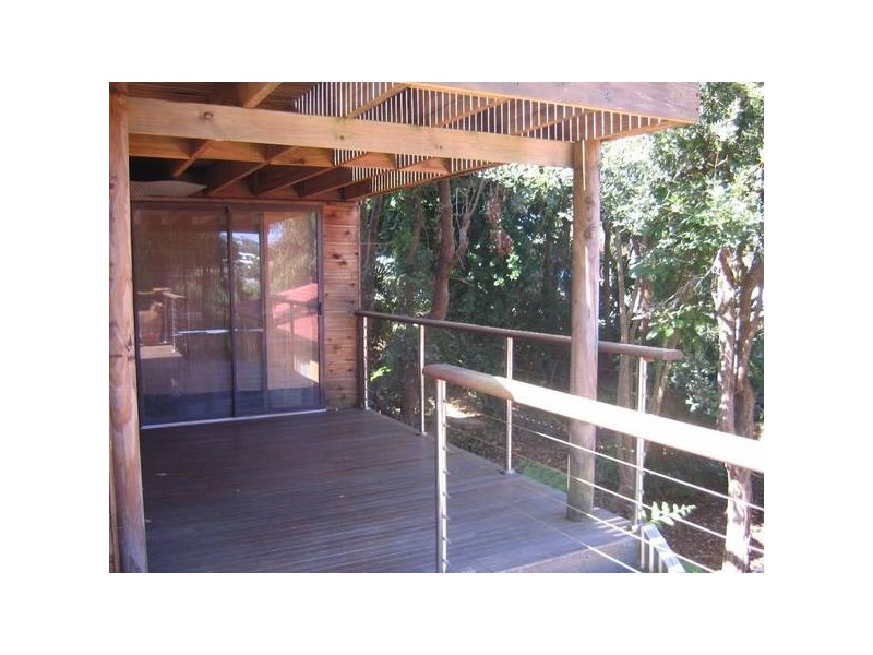 44 Oceanview Parade, Caves Beach NSW 2281