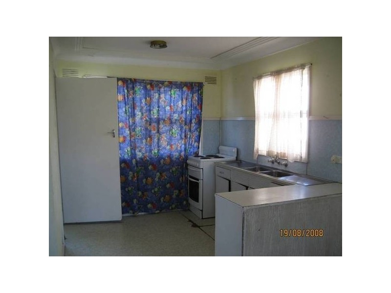 39 Macquarie Grove, Caves Beach NSW 2281