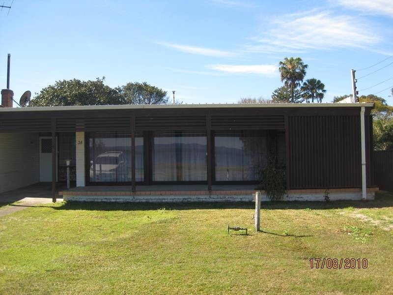 38 The Esplanade, Swansea NSW 2281