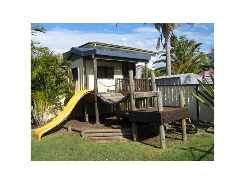 35 Alexander Avenue, Caves Beach NSW 2281