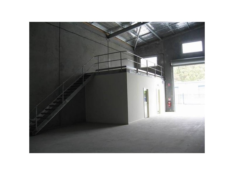 1/24 Strathmore Road, Caves Beach NSW 2281