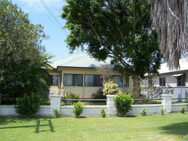 Blacksmiths NSW 2281