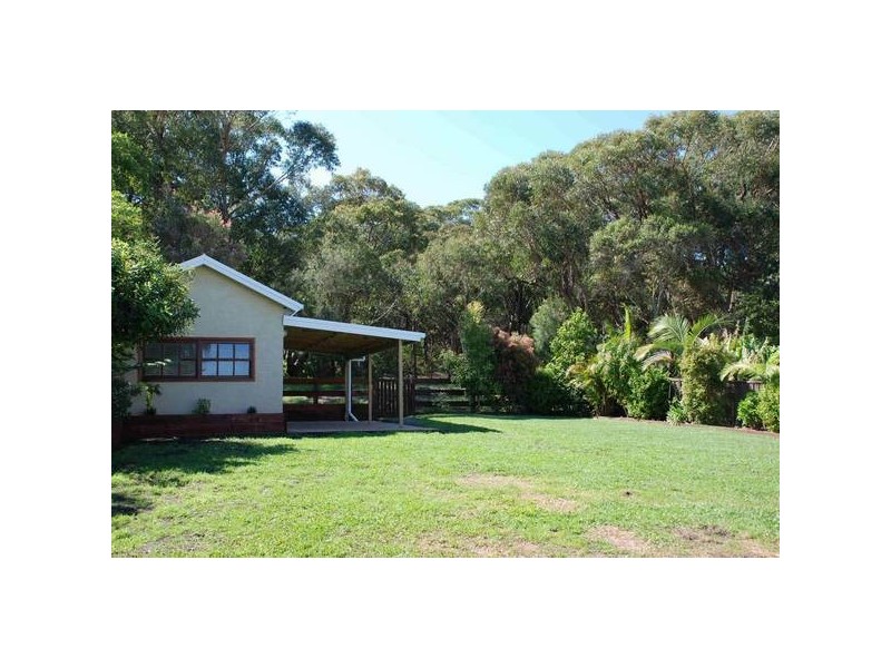 101 Government Road, Nords Wharf NSW 2281