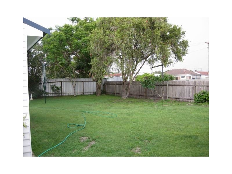 6 Warea, Blacksmiths NSW 2281
