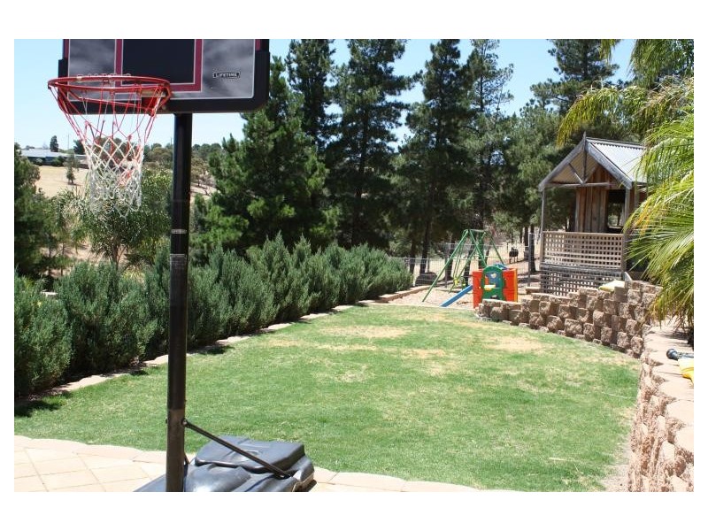 6 Prasad Court, Hillbank SA 5112