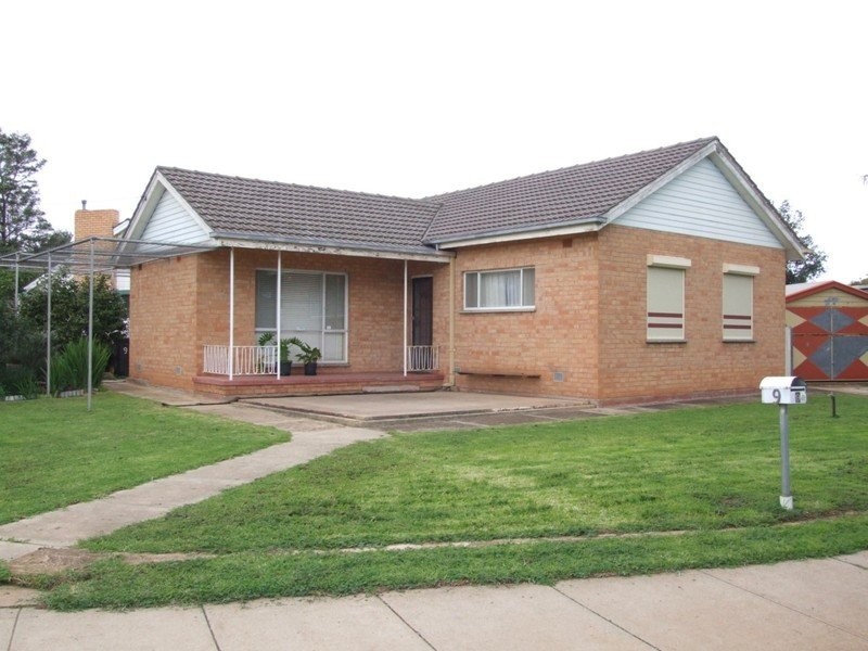 9 Jarvis Road, Elizabeth Vale SA 5112