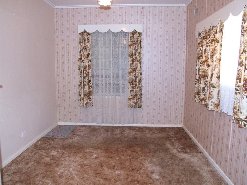 9 Jarvis Road, Elizabeth Vale SA 5112