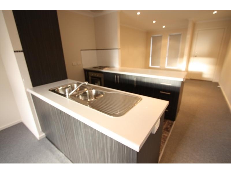 37 Tatura Road, Munno Para West SA 5115