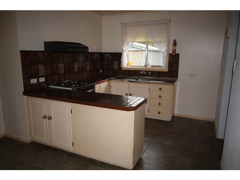 16 Montacute Street, Elizabeth Downs SA 5113