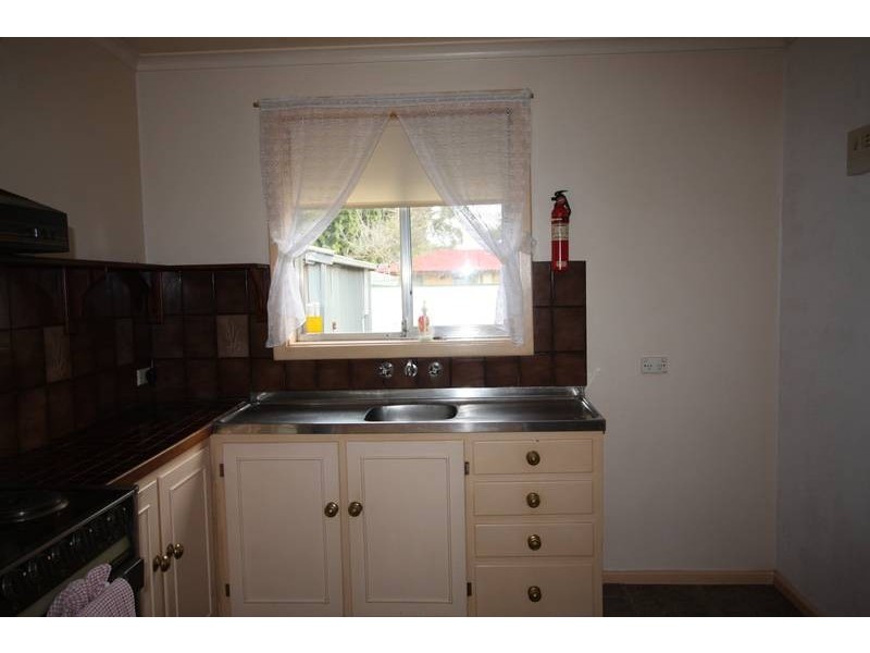 16 Montacute Street, Elizabeth Downs SA 5113