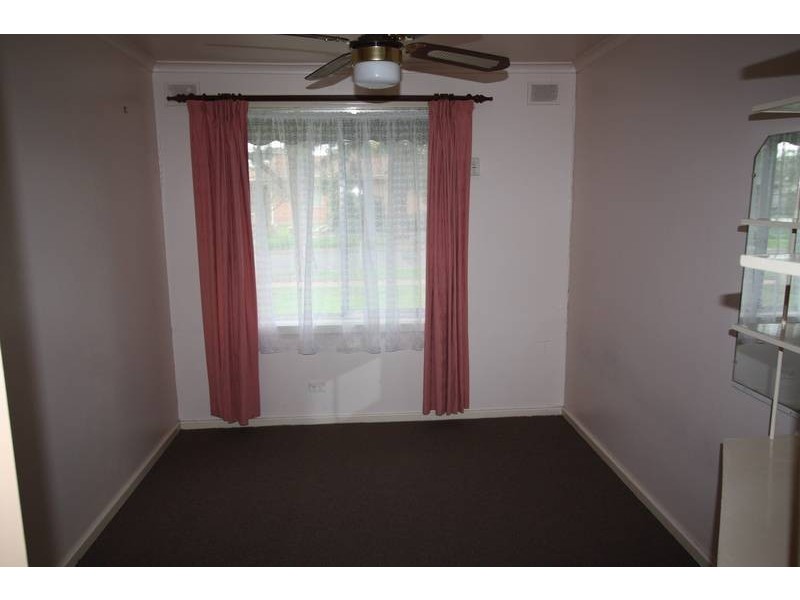 16 Montacute Street, Elizabeth Downs SA 5113