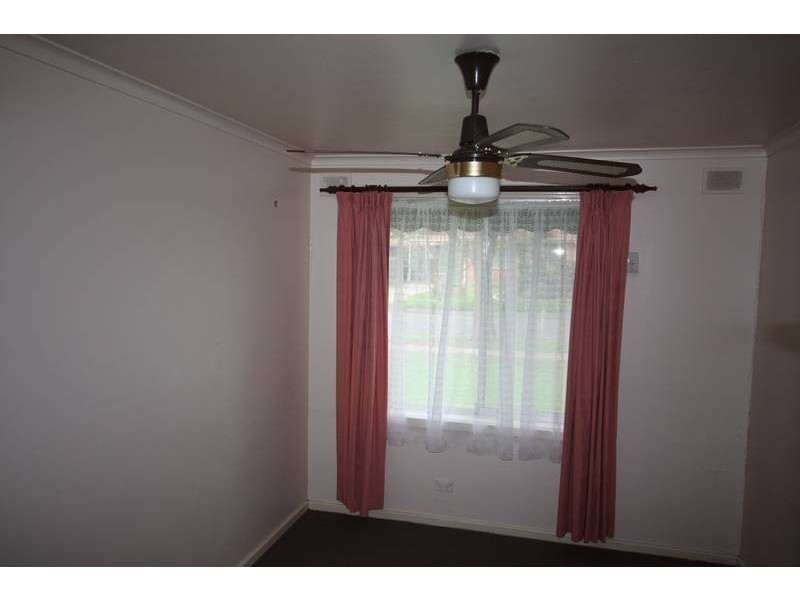 16 Montacute Street, Elizabeth Downs SA 5113