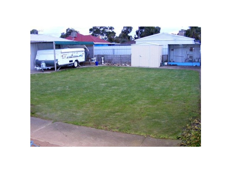 16 Dublin Avenue, Salisbury Downs SA 5108