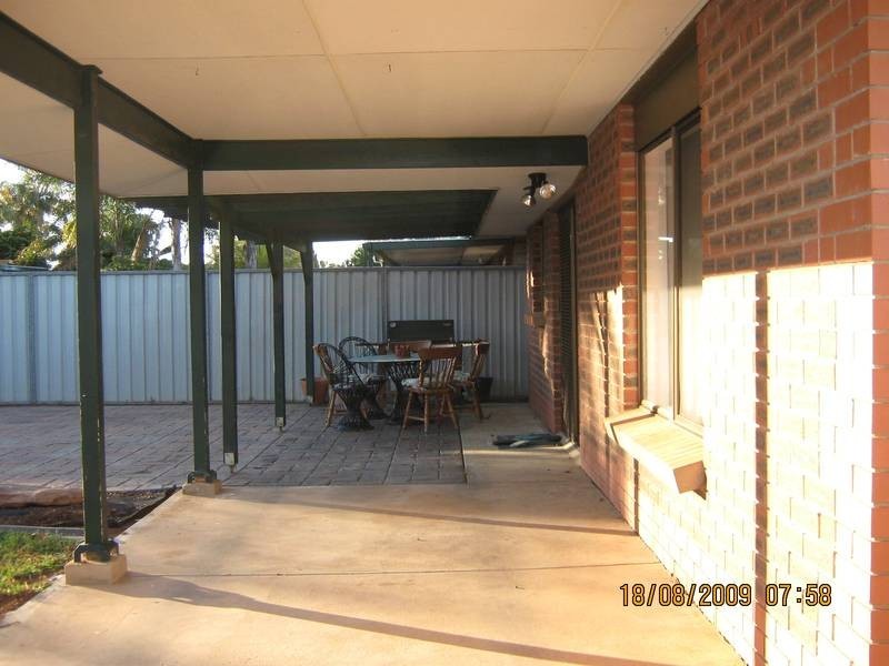 4 Post Avenue, Salisbury SA 5108