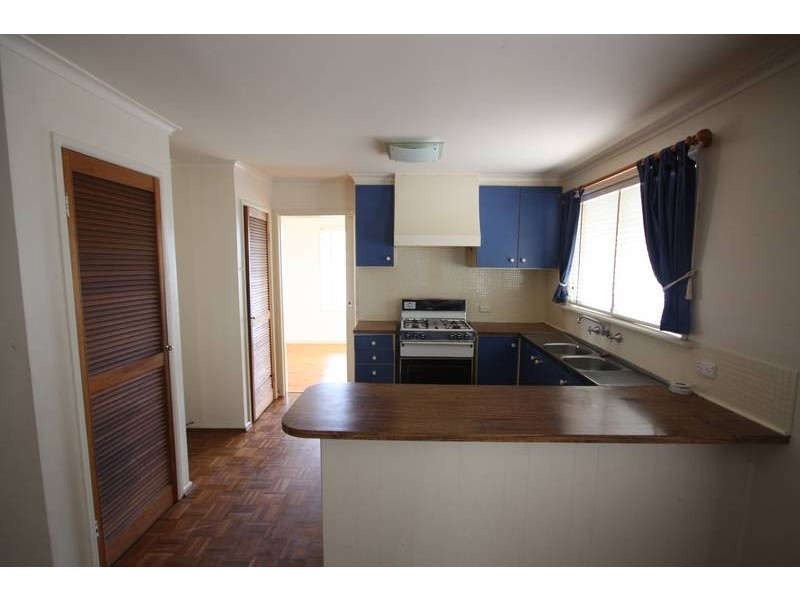 31 Francis Crescent, Salisbury Heights SA 5109