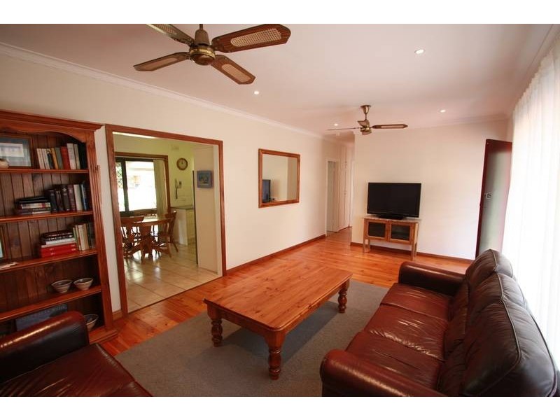30 Carol Drive, Para Hills SA 5096