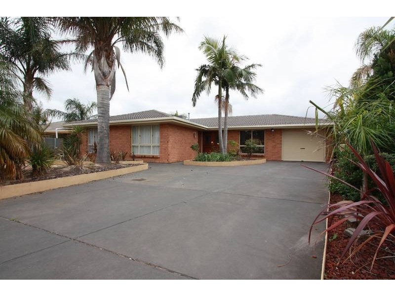 5 Whitehall Court, Paralowie SA 5108