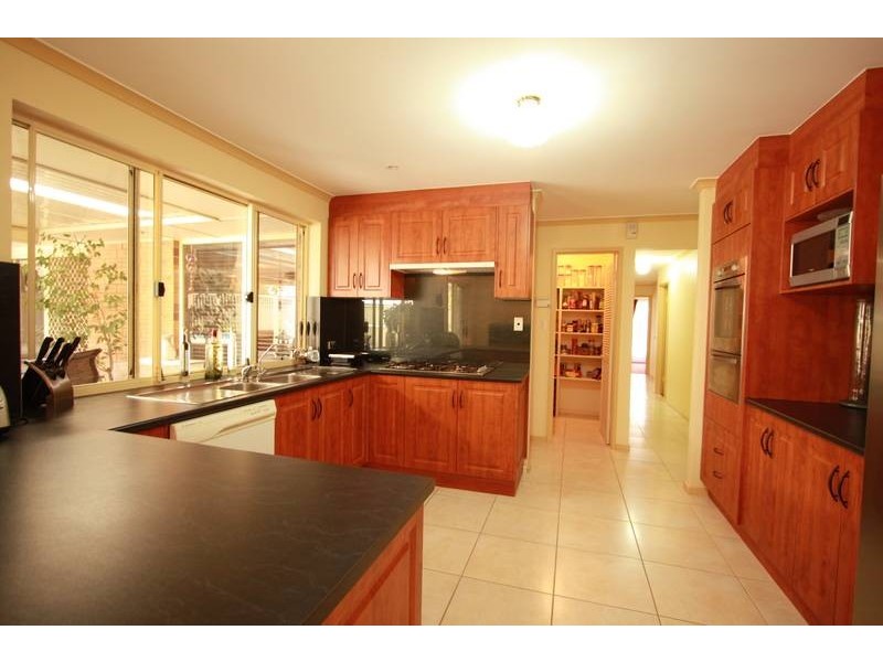 5 Whitehall Court, Paralowie SA 5108